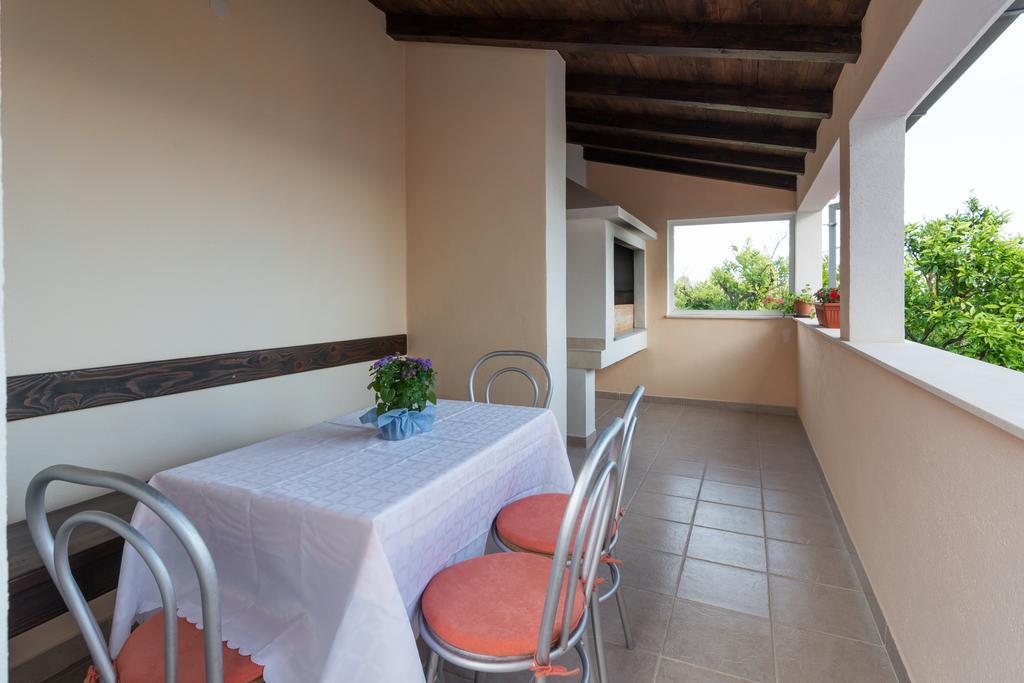 Apartments Blue Lagoon Trogir Luaran gambar