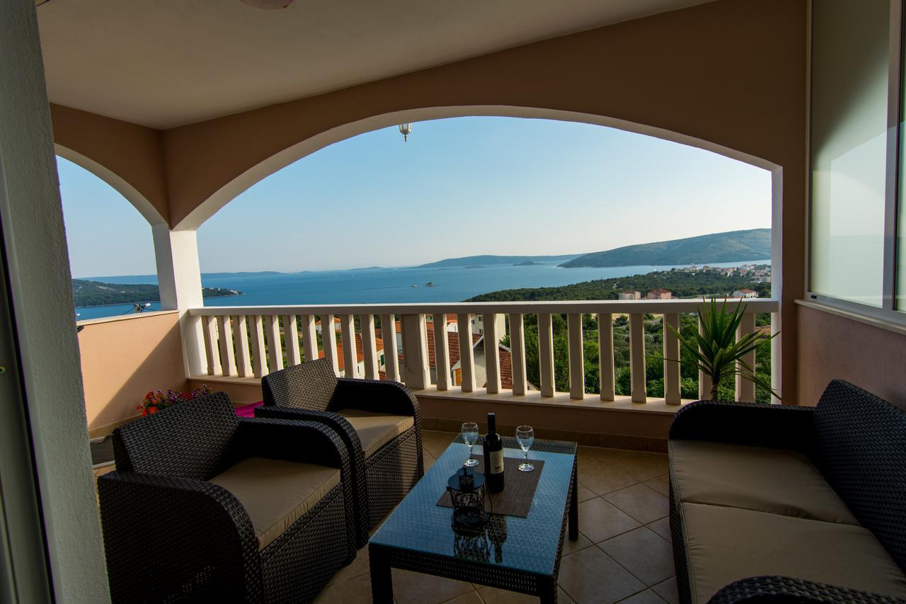 Apartments Blue Lagoon Trogir Luaran gambar